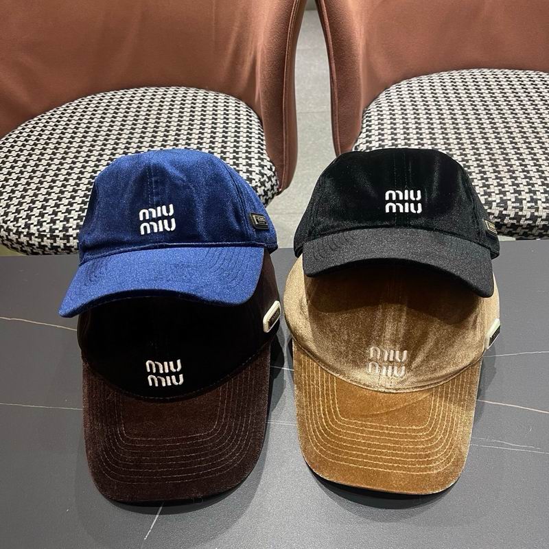 Miumiu cap 010501